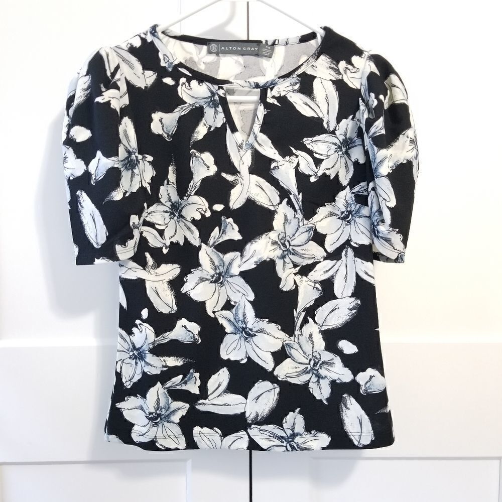 Alton gray floral print top